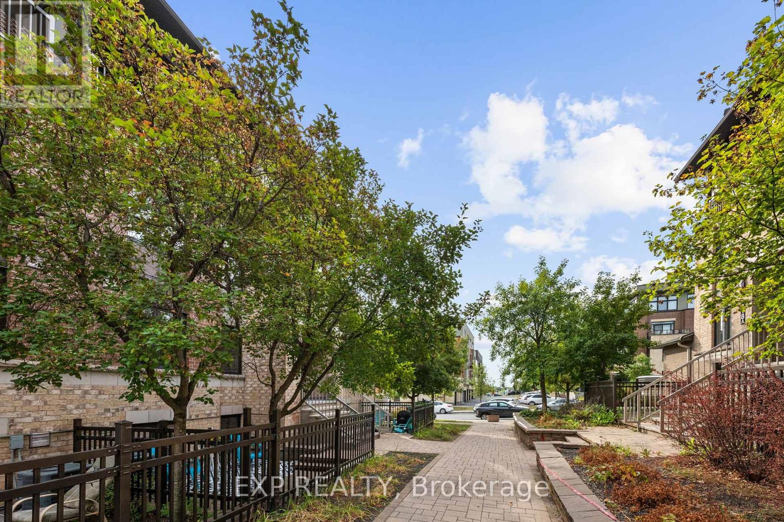114-A Lindenshade Drive, Ottawa, Ontario  K2J 5R5 - Photo 6 - X12386977