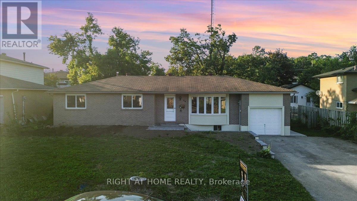 28 CHARLBROOK AVENUE, Barrie, Ontario