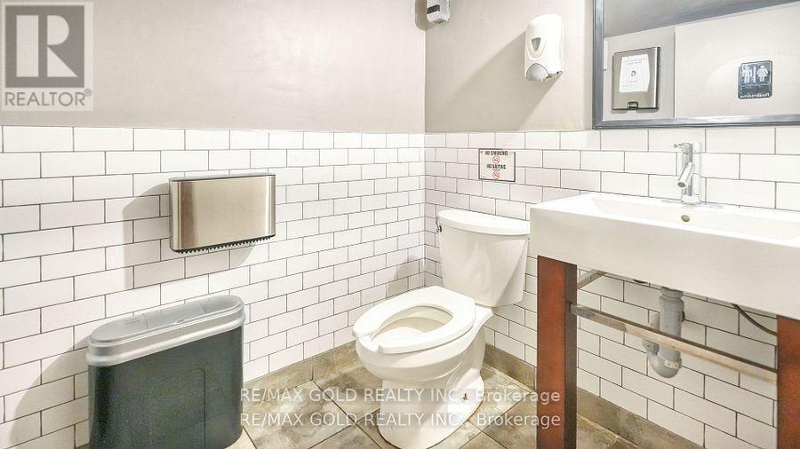 272 King Street W, Hamilton (Central), Ontario  L8P 1B1 - Photo 38 - X12386987