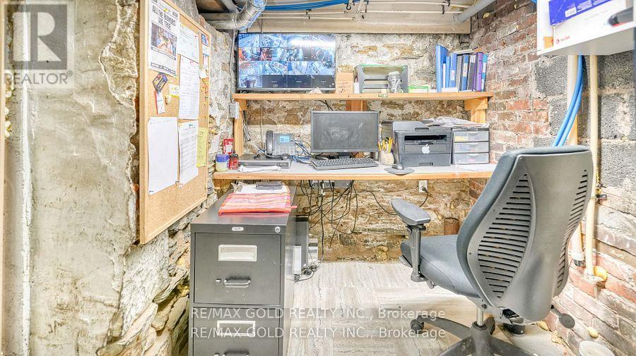 272 King Street W, Hamilton (Central), Ontario  L8P 1B1 - Photo 41 - X12386987