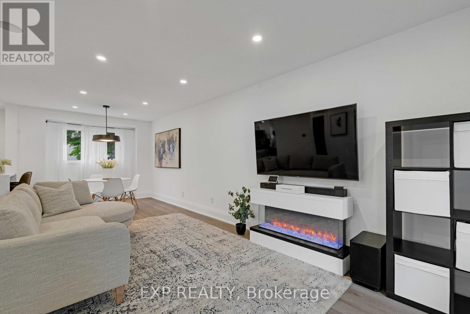 1674 Princelea Place, Mississauga, Ontario  L5M 3P5 - Photo 10 - W12382528