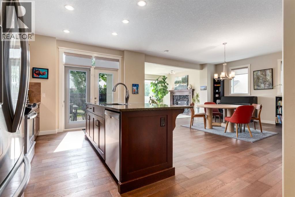 Property at 35 Cranarch Circle SE image 4
