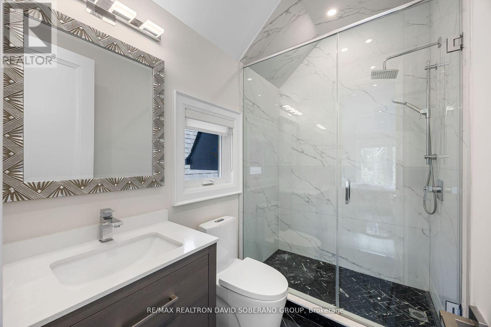 106 Allingham Gardens, Toronto, Ontario  M3H 1Y2 - Photo 35 - C12387008