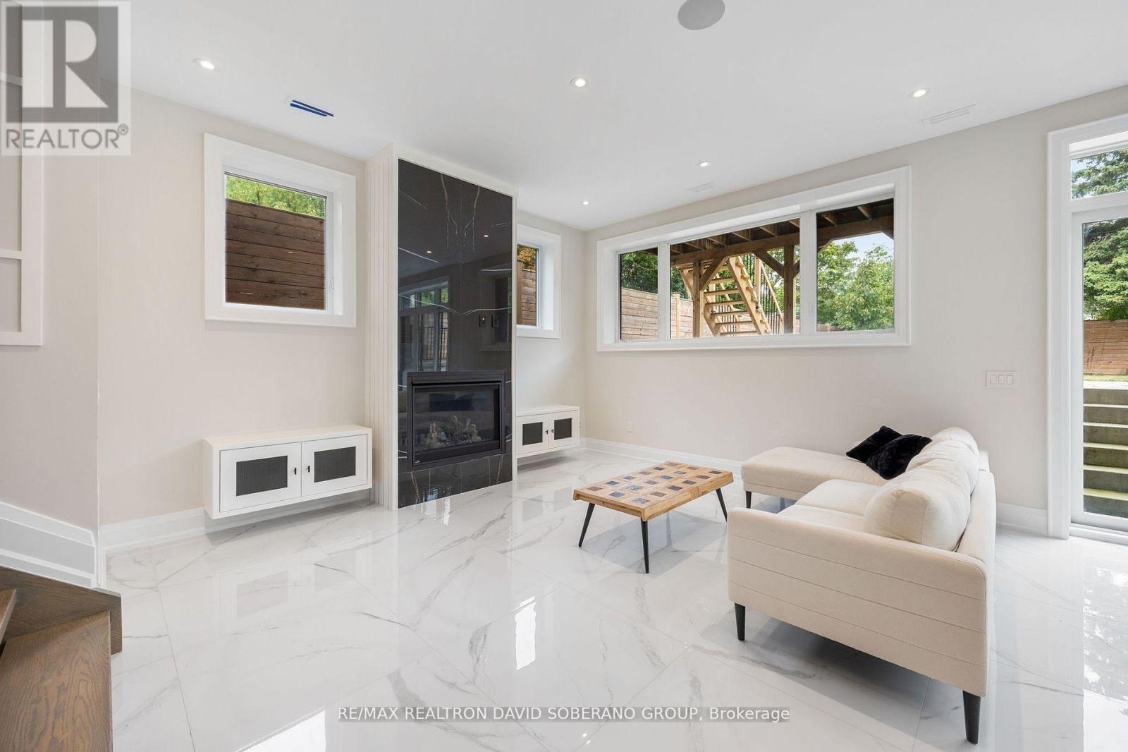 106 Allingham Gardens, Toronto, Ontario  M3H 1Y2 - Photo 36 - C12387008