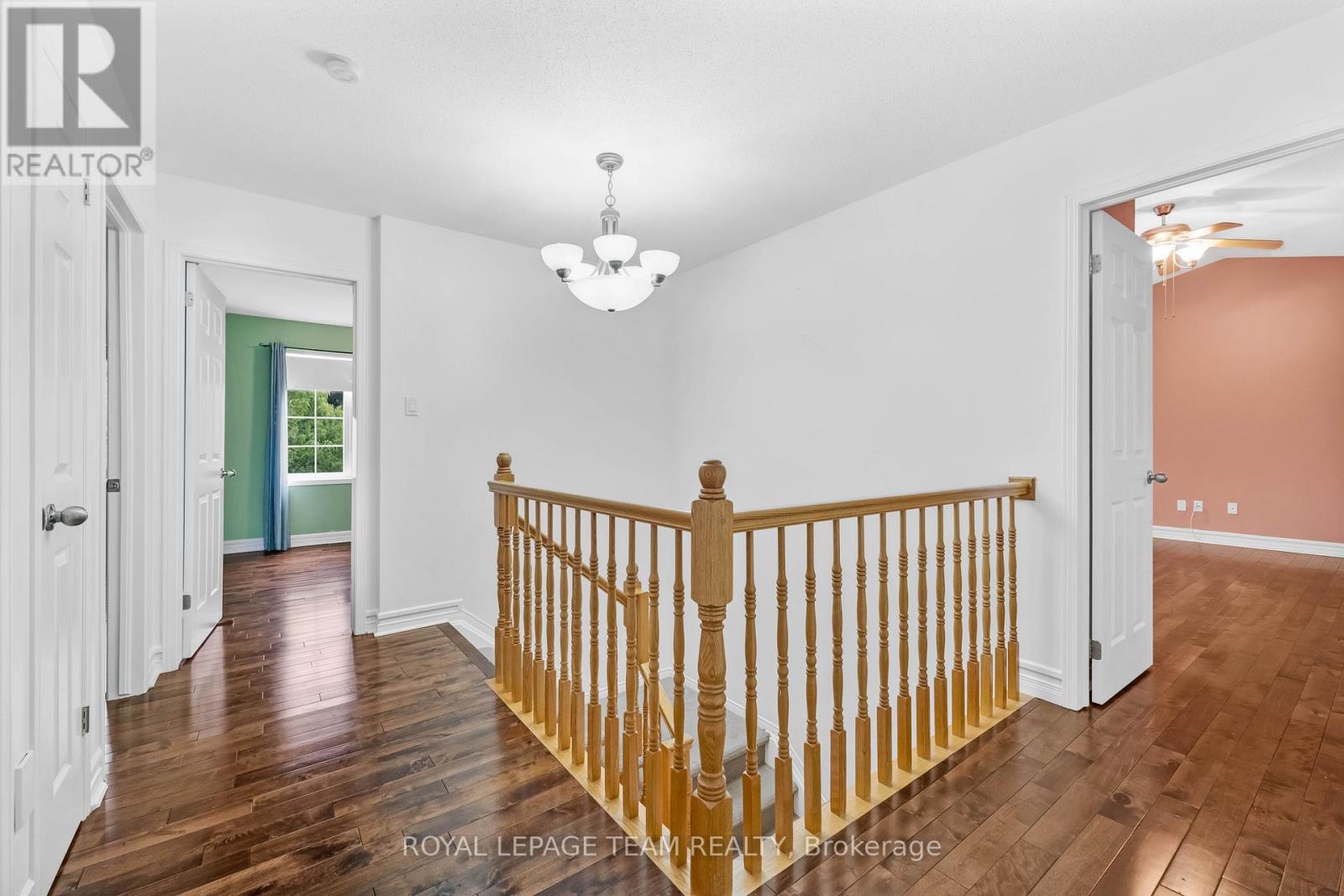 18 Oakham Ridge, Ottawa, Ontario  K2K 3B3 - Photo 18 - X12361765