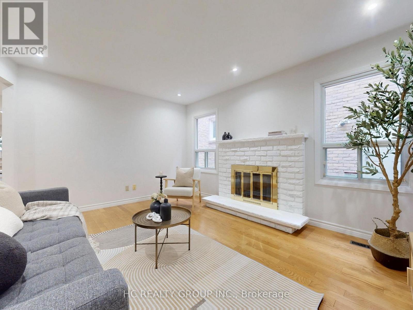 8 Bethany Leigh Drive, Toronto, Ontario  M1V 2N7 - Photo 6 - E12387018