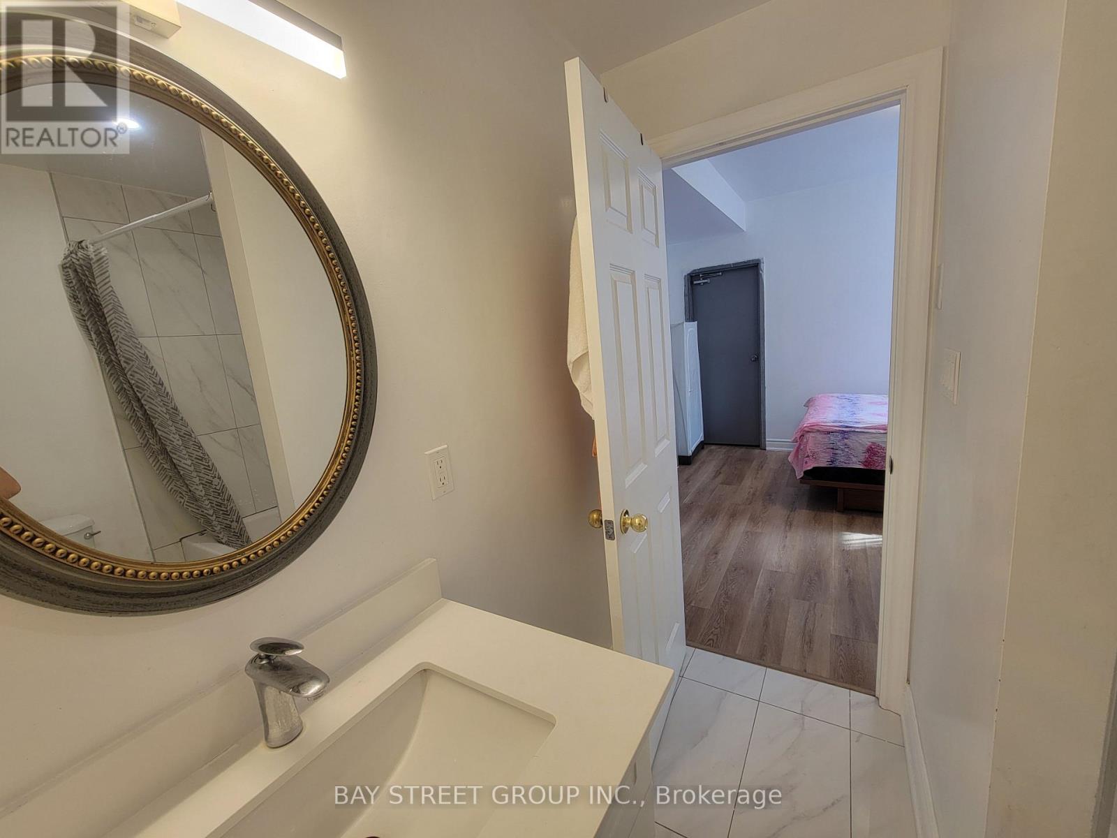 448 Elgin Mills Road, Richmond Hill, Ontario  L4C 4M2 - Photo 2 - N12387020