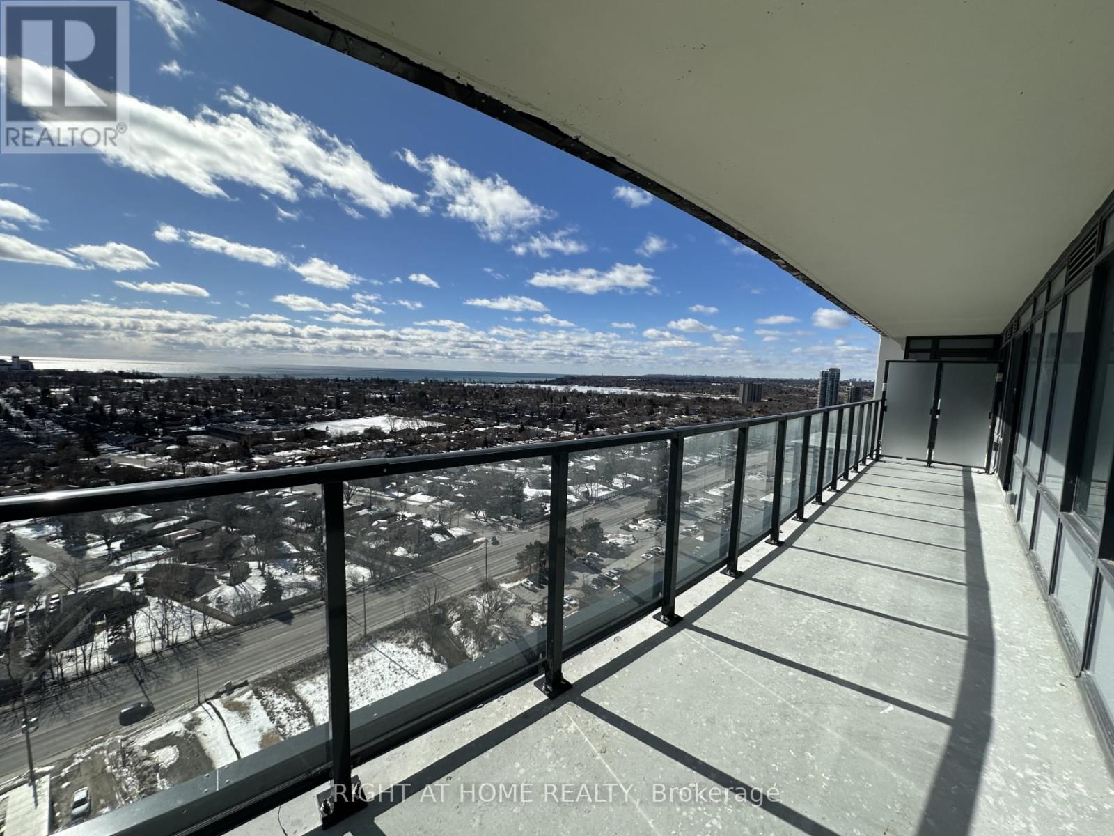 2204 - 1435 Celebration Drive, Pickering, Ontario  L1W 0C4 - Photo 32 - E12361535