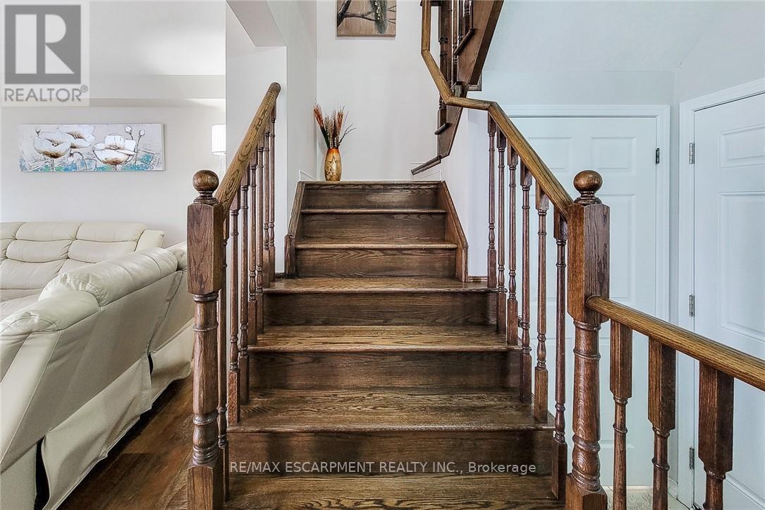 76 Mcallistar Drive, Hamilton, Ontario  L0R 1C0 - Photo 24 - X12387012