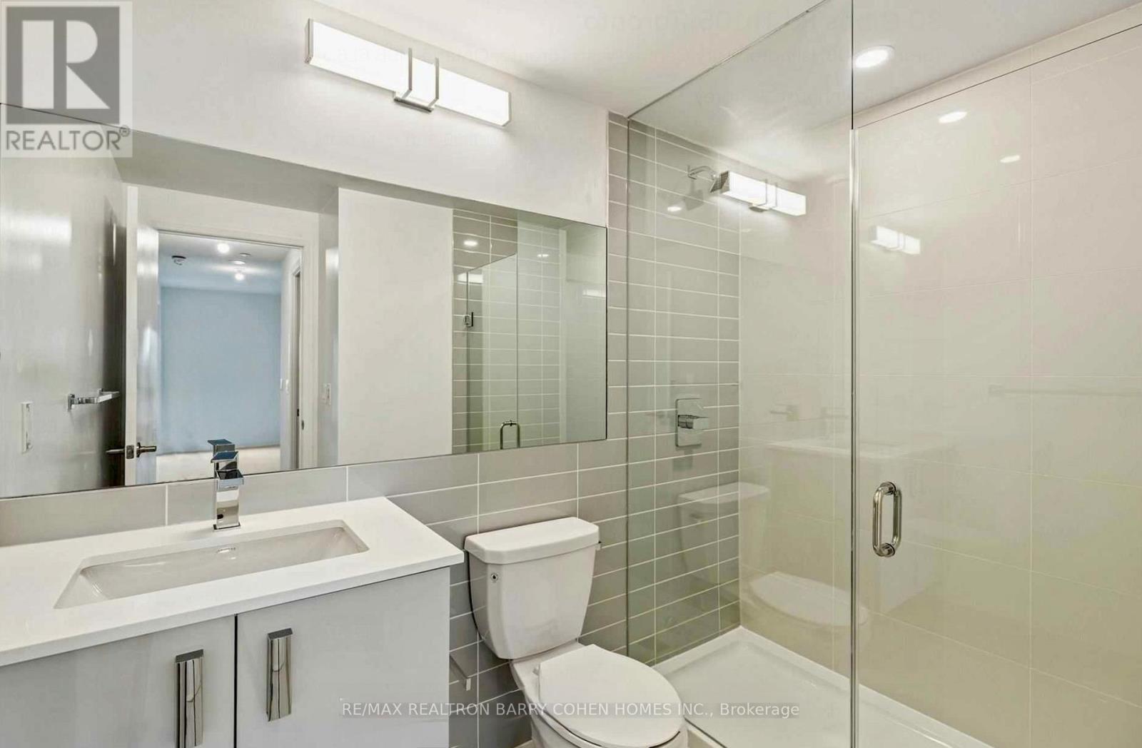 105 - 30 Gibbs Road, Toronto, Ontario  M9B 0E4 - Photo 8 - W12333819