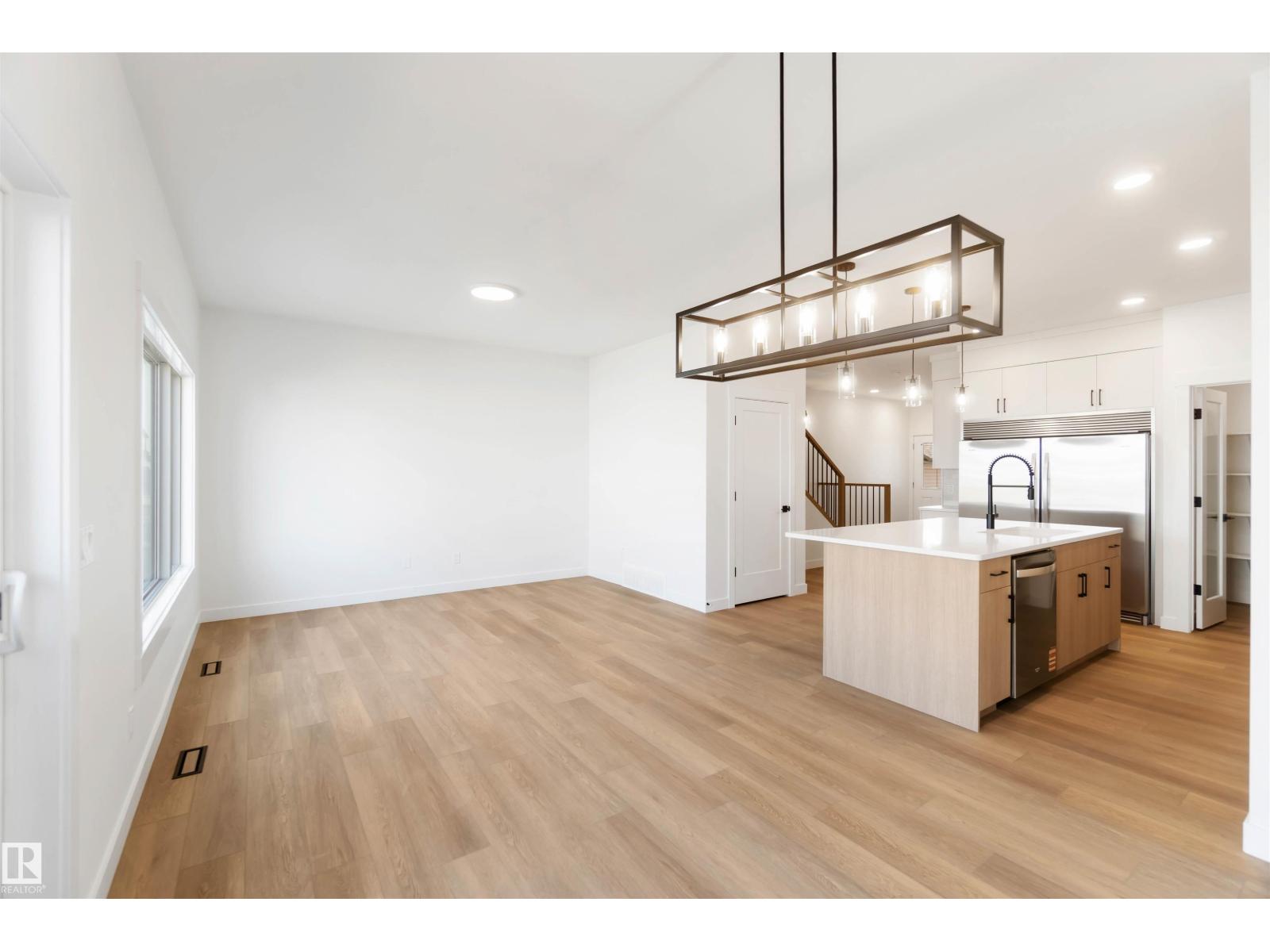 1107 Cristall Cr Sw, Edmonton, Alberta  T6W 5S8 - Photo 13 - E4455794