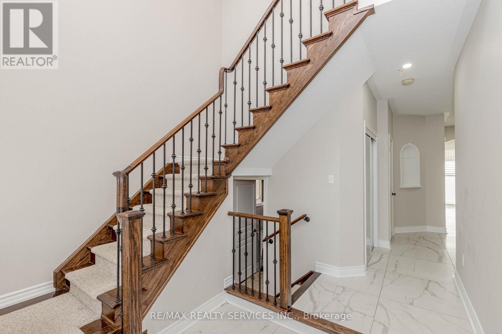 23 Sand Valley Street, Vaughan, Ontario  L6A 4H3 - Photo 3 - N12381602