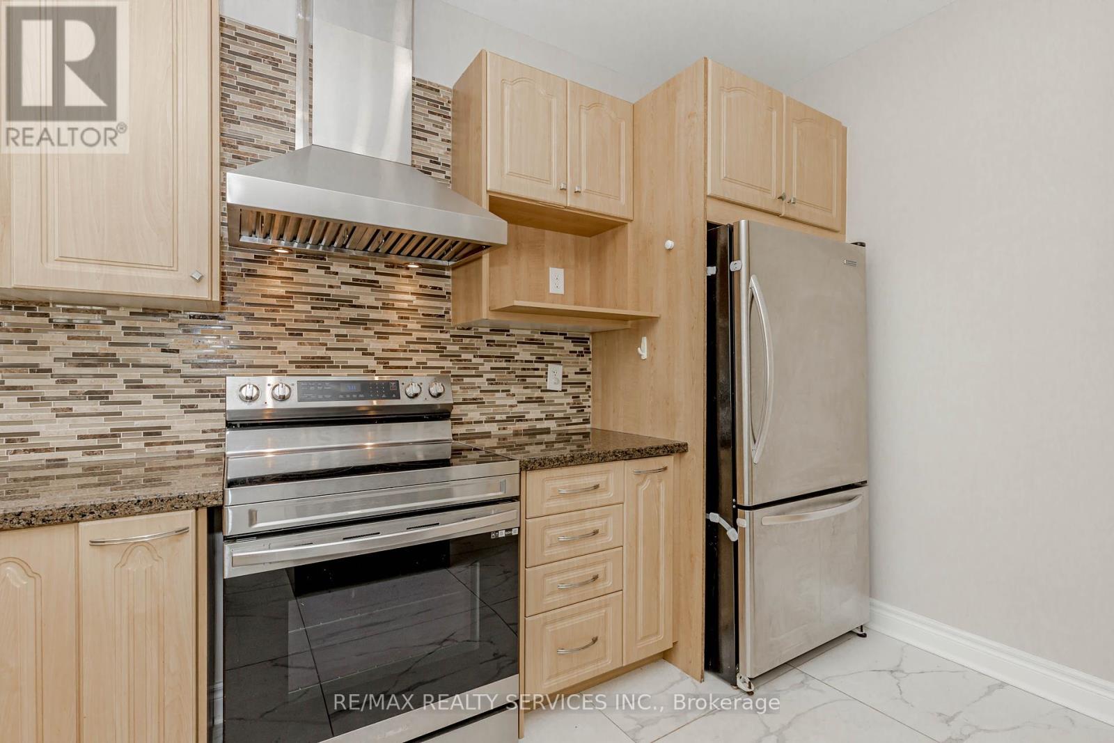 23 Sand Valley Street, Vaughan, Ontario  L6A 4H3 - Photo 14 - N12381602