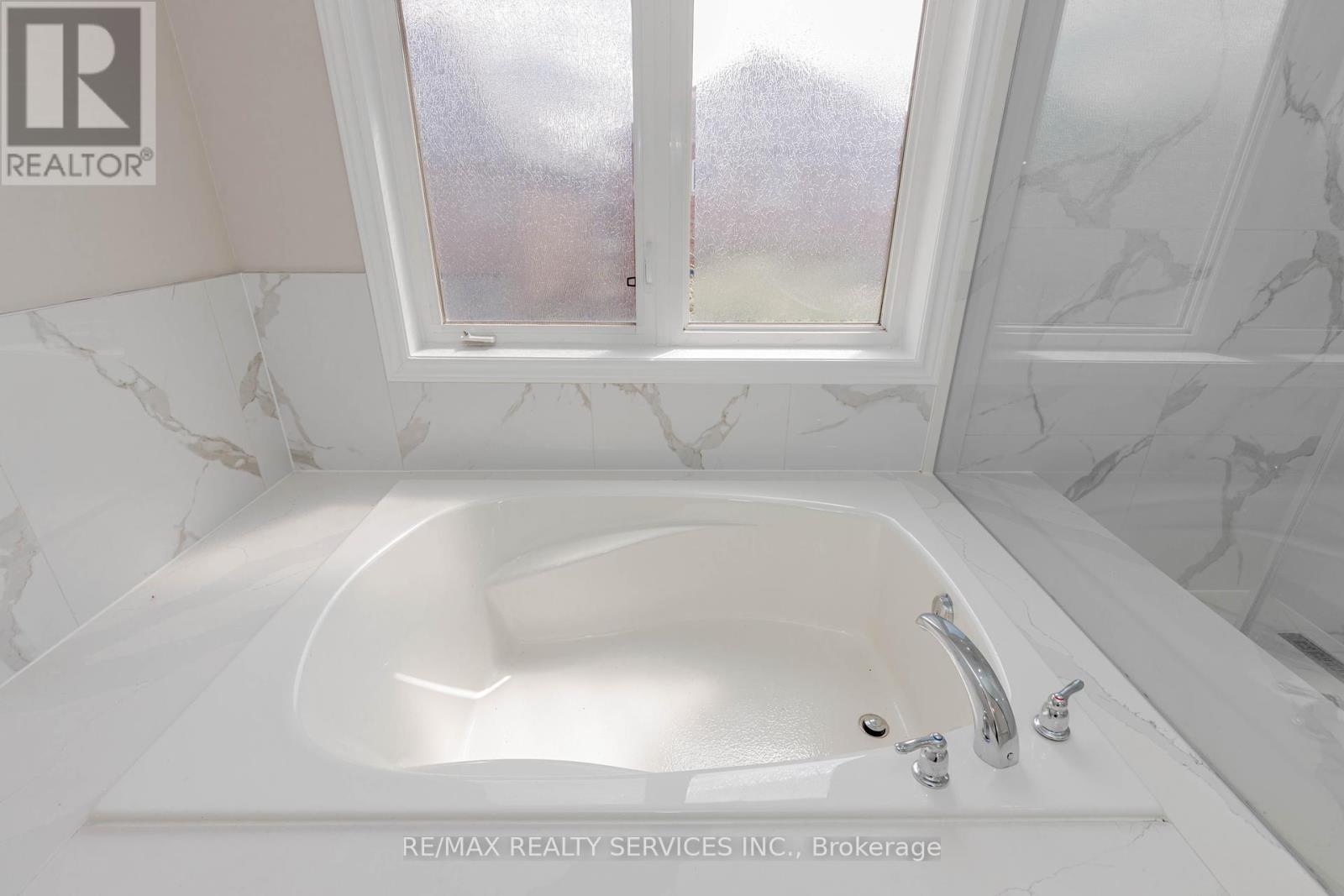 23 Sand Valley Street, Vaughan, Ontario  L6A 4H3 - Photo 32 - N12381602