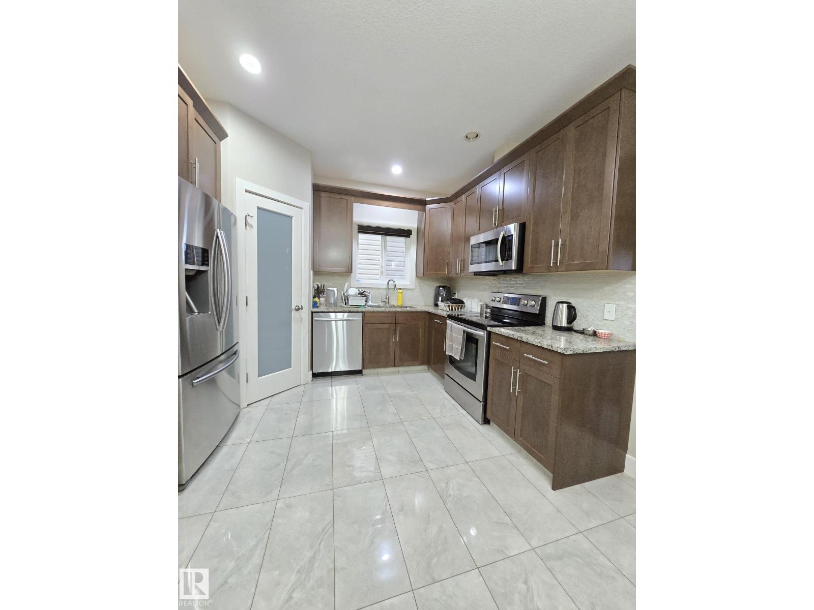 15117 31 St Nw, Edmonton, Alberta  T5Y 3T5 - Photo 10 - E4456632