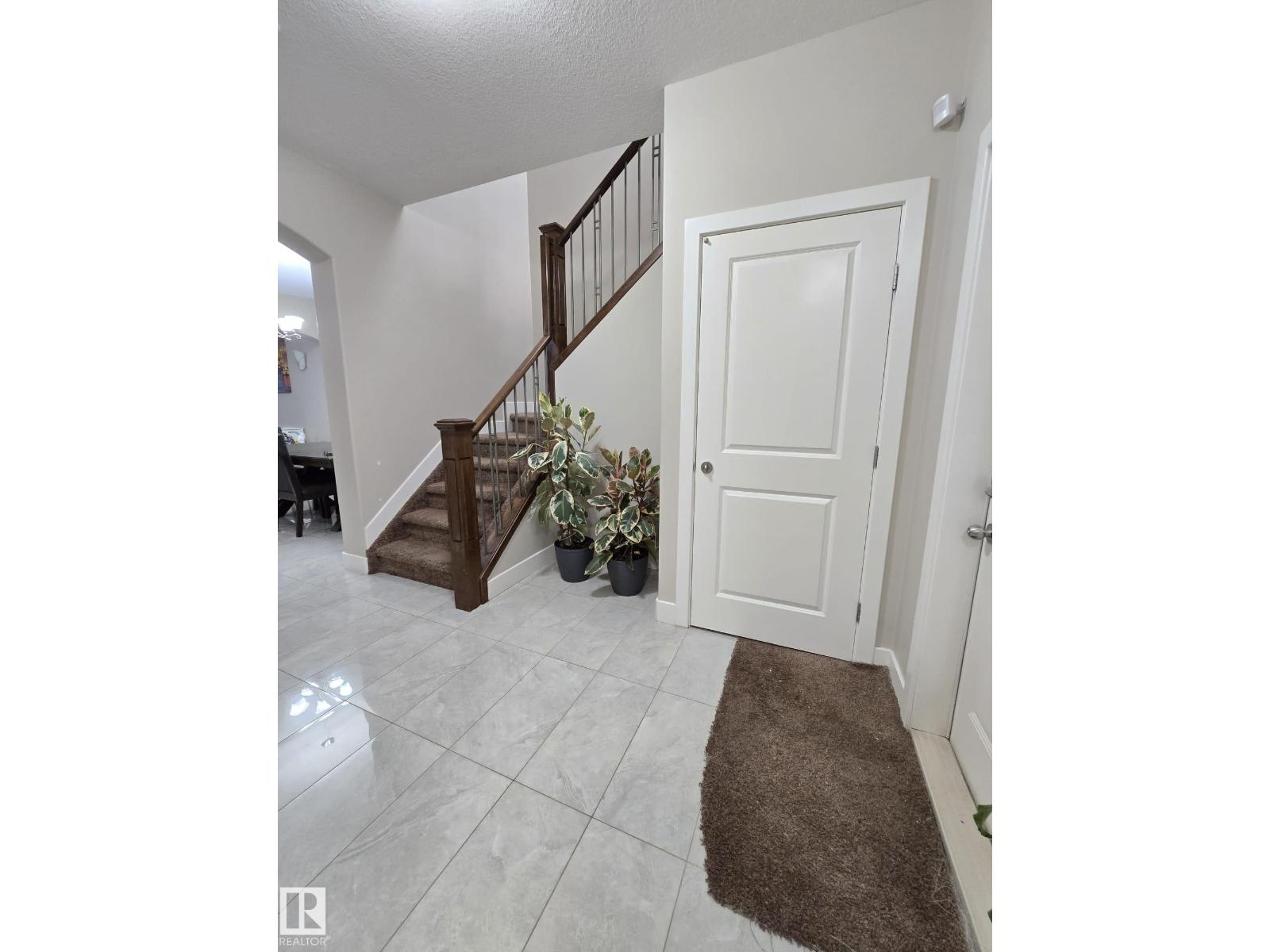 15117 31 St Nw, Edmonton, Alberta  T5Y 3T5 - Photo 5 - E4456632