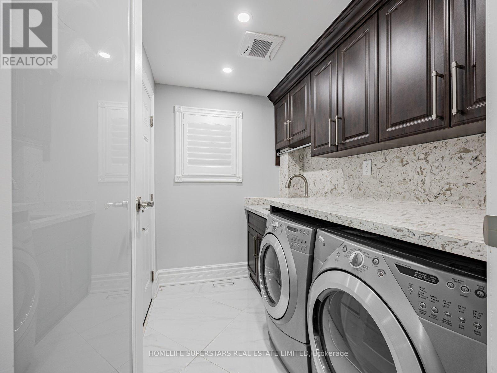 19 Strickland Drive, Ajax (Central West), Ontario  L1T 4A1 - Photo 7 - E12387031