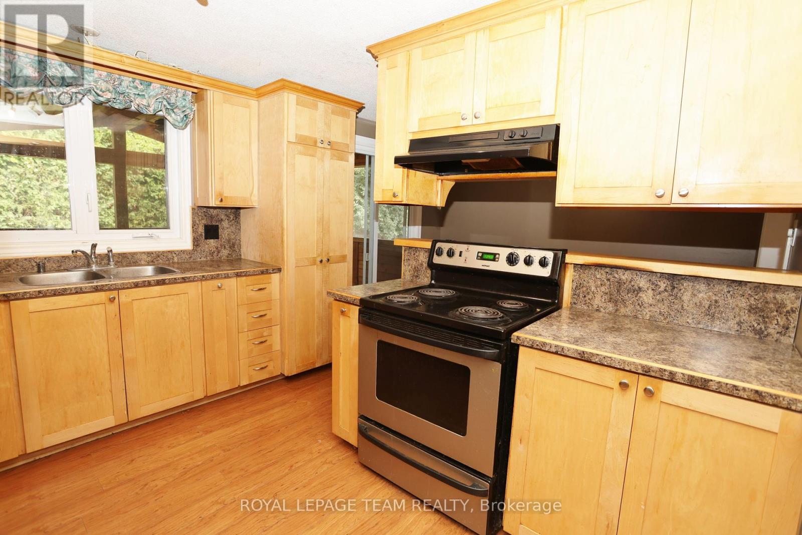 425 Joseph Street, North Grenville, Ontario  K0G 1J0 - Photo 10 - X12387055