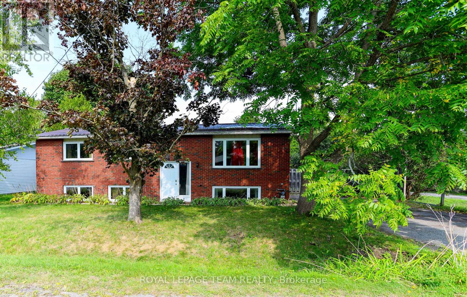 425 Joseph Street, North Grenville, Ontario  K0G 1J0 - Photo 2 - X12387055