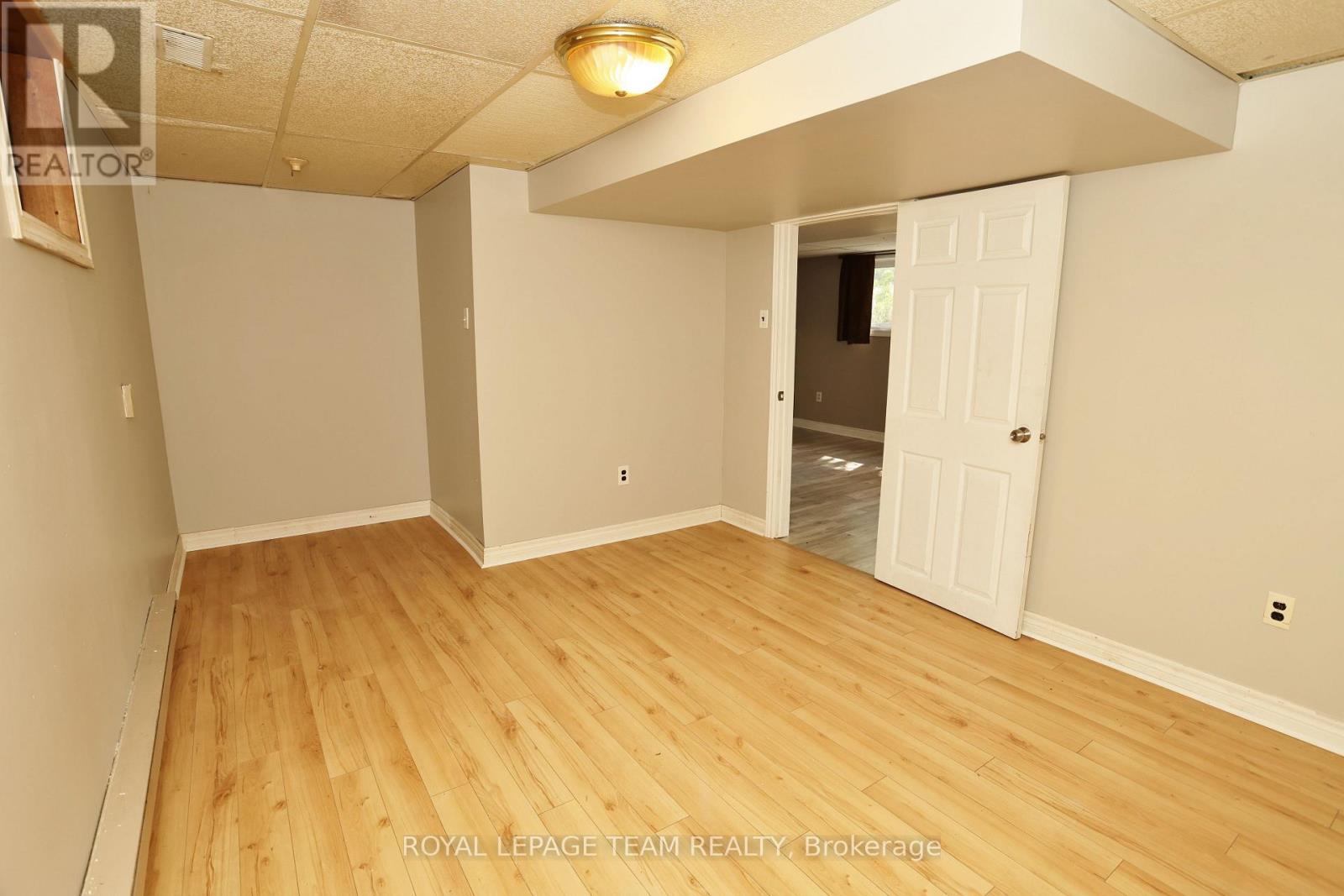 425 Joseph Street, North Grenville, Ontario  K0G 1J0 - Photo 25 - X12387055