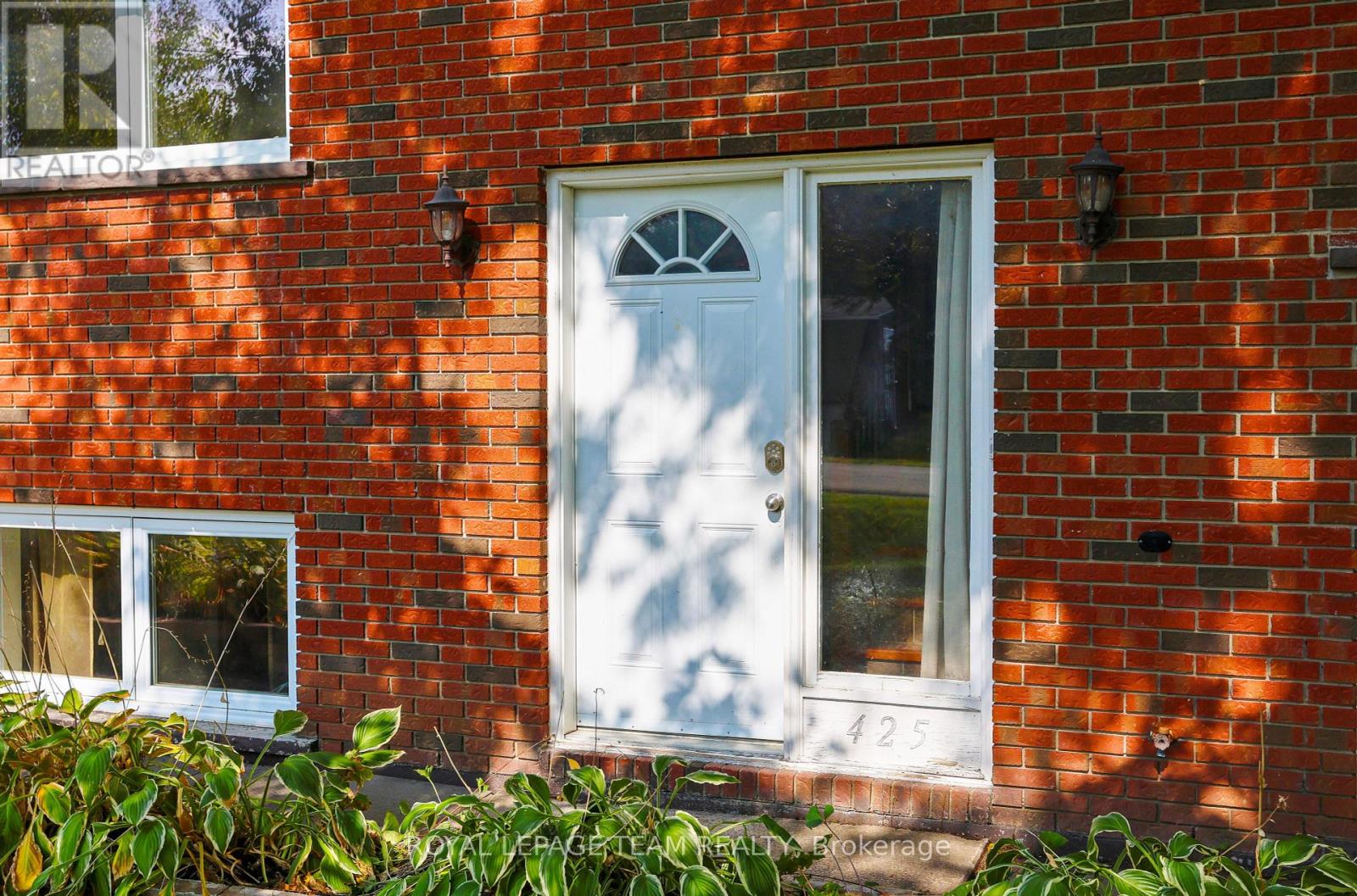 425 Joseph Street, North Grenville, Ontario  K0G 1J0 - Photo 3 - X12387055