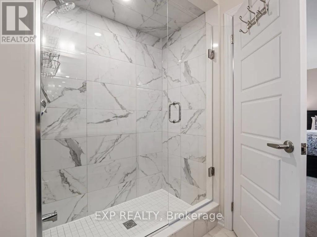 2 Sun Haven Lane, Thorold, Ontario  L2V 0K6 - Photo 24 - X12387068