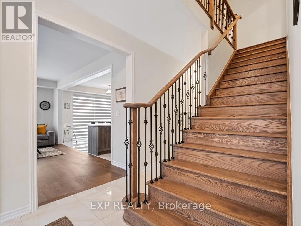 2 Sun Haven Lane, Thorold, Ontario  L2V 0K6 - Photo 4 - X12387068