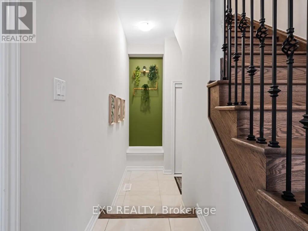 2 Sun Haven Lane, Thorold, Ontario  L2V 0K6 - Photo 5 - X12387068
