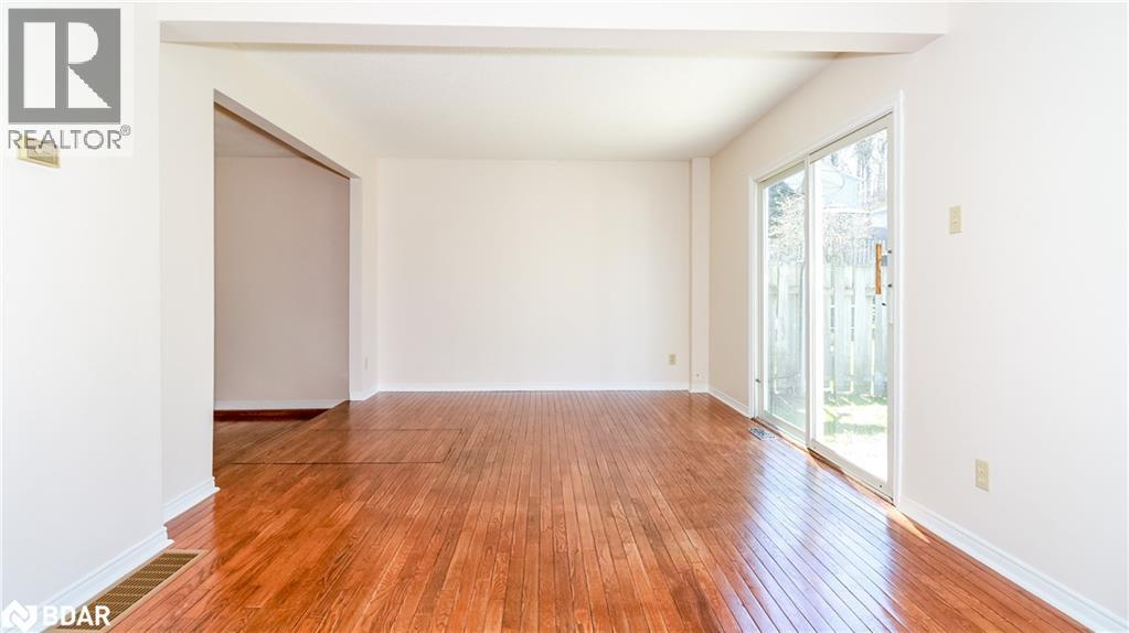 82 Melinda Crescent, Barrie, Ontario  L4N 5G6 - Photo 16 - 40761138