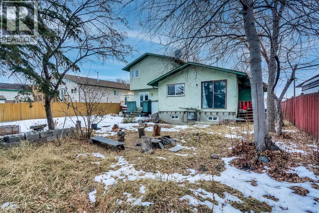 190 Whitefield Drive Ne, Calgary, Alberta  T1Y 5J2 - Photo 3 - A2185299