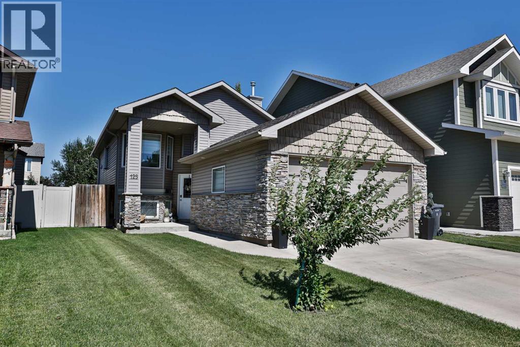 Property at 125 Couleesprings Way S image 1