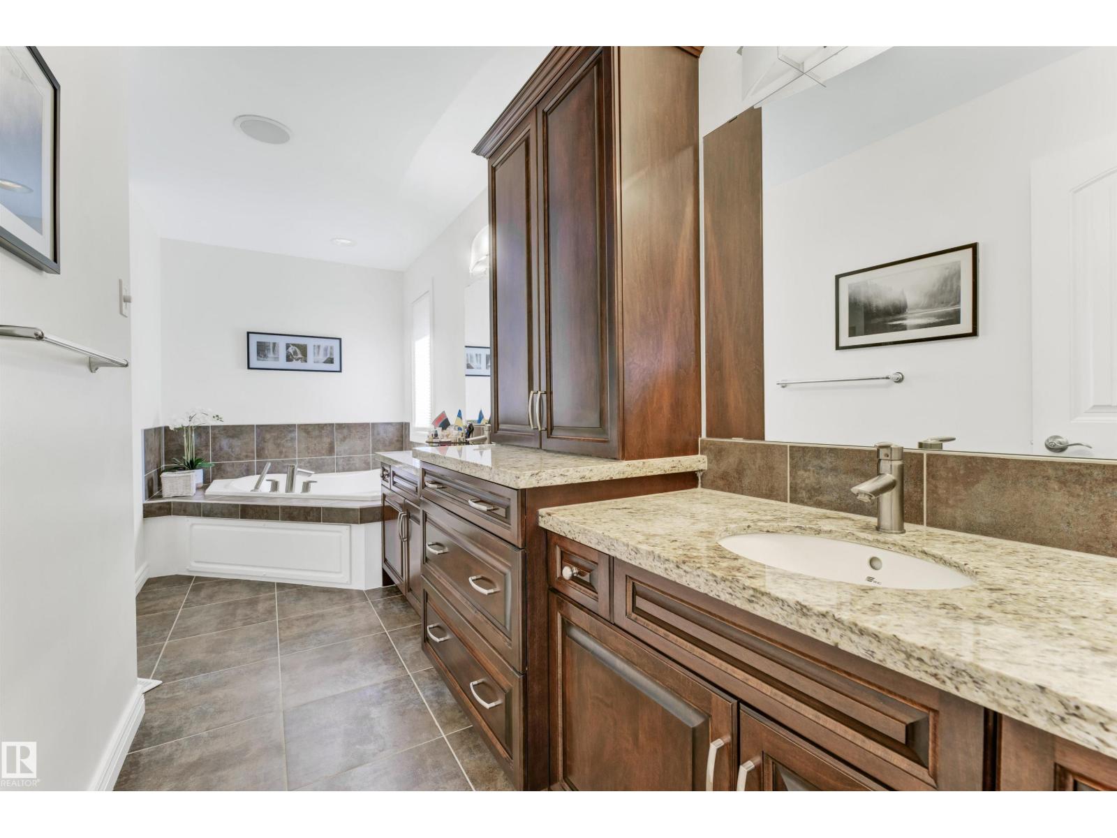 2677 Anderson Cr Sw, Edmonton, Alberta  T6W 0K7 - Photo 40 - E4456633