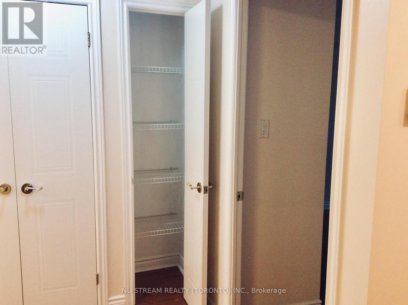 608 - 105 Victoria Street, Toronto, Ontario  M5C 3B4 - Photo 10 - C12387046