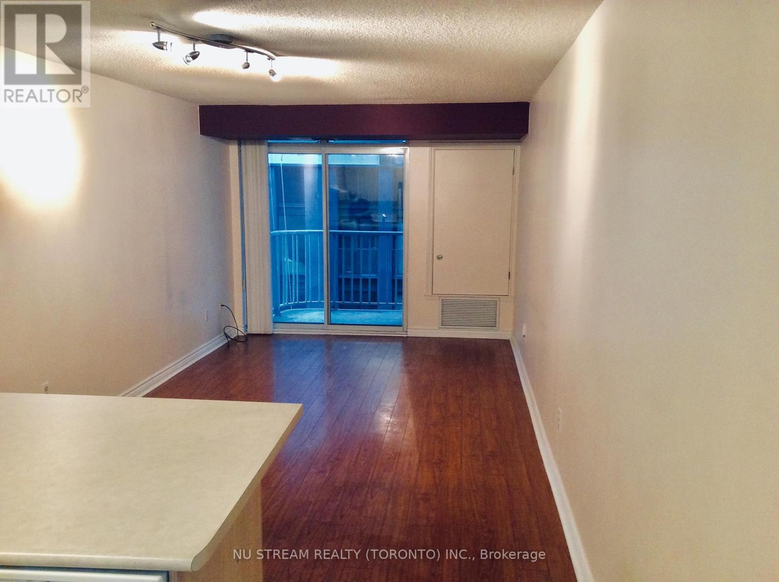 608 - 105 Victoria Street, Toronto, Ontario  M5C 3B4 - Photo 2 - C12387046
