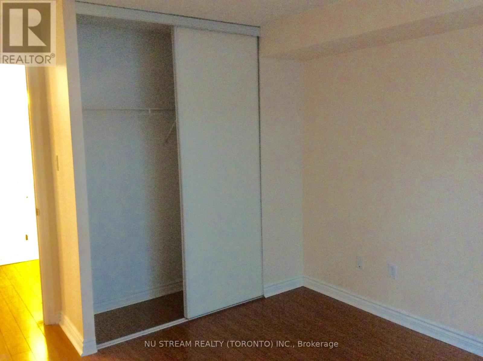 608 - 105 Victoria Street, Toronto, Ontario  M5C 3B4 - Photo 8 - C12387046