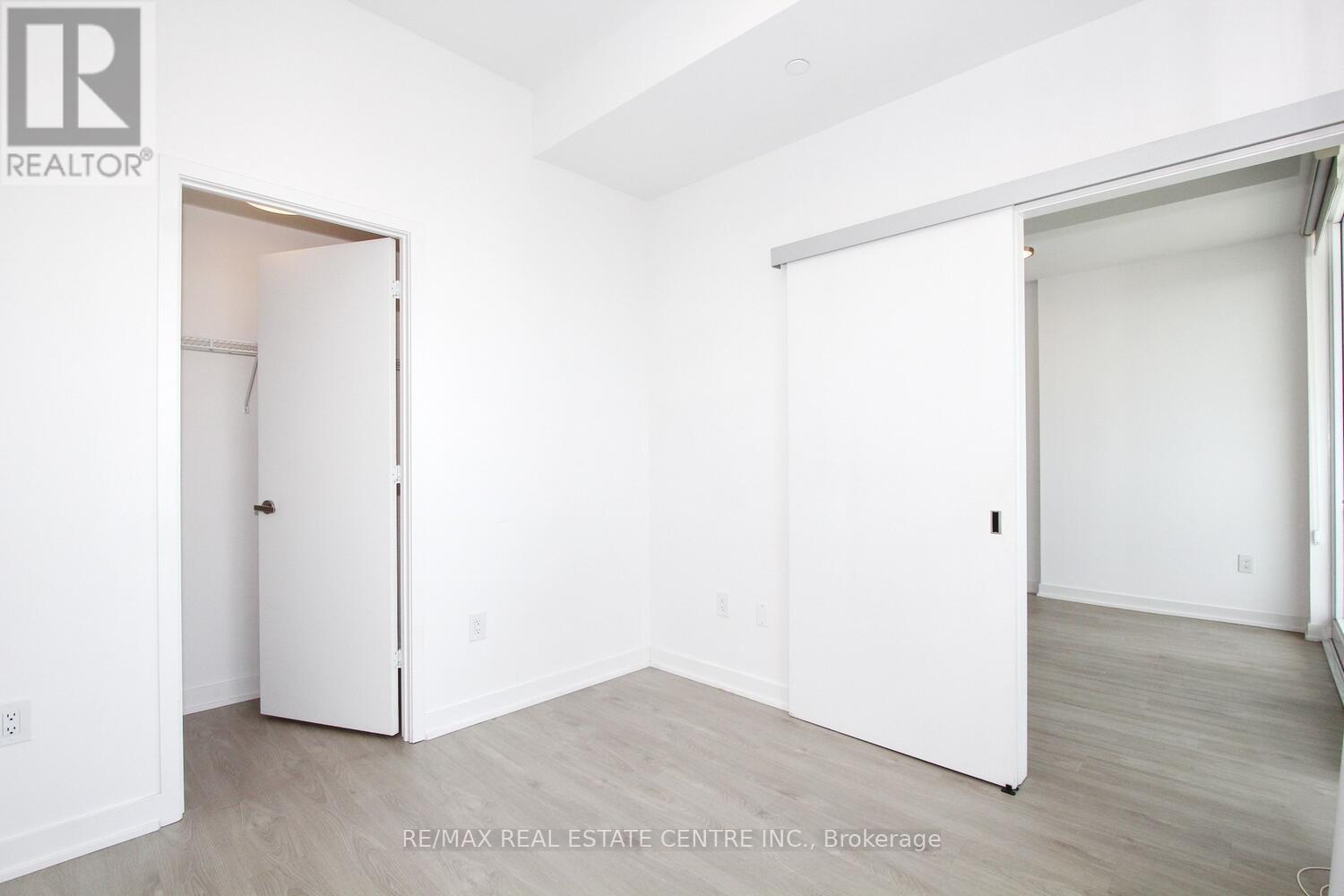 3602 - 3900 Confederation Parkway, Mississauga (City Centre), Ontario  L5B 0M3 - Photo 17 - W12295621