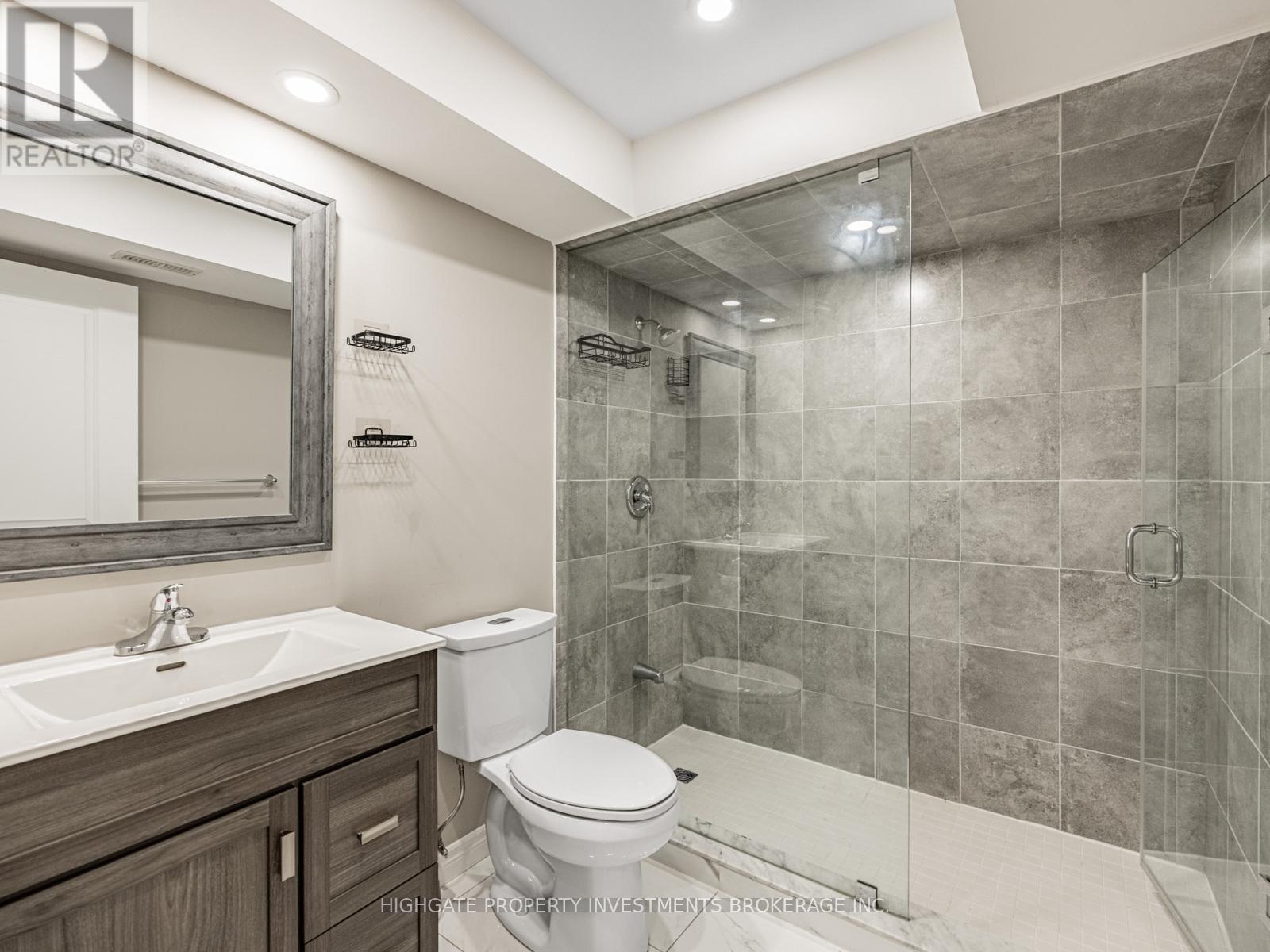 9 Gastonia Road, Brampton, Ontario  L7A 4M8 - Photo 29 - W12387049