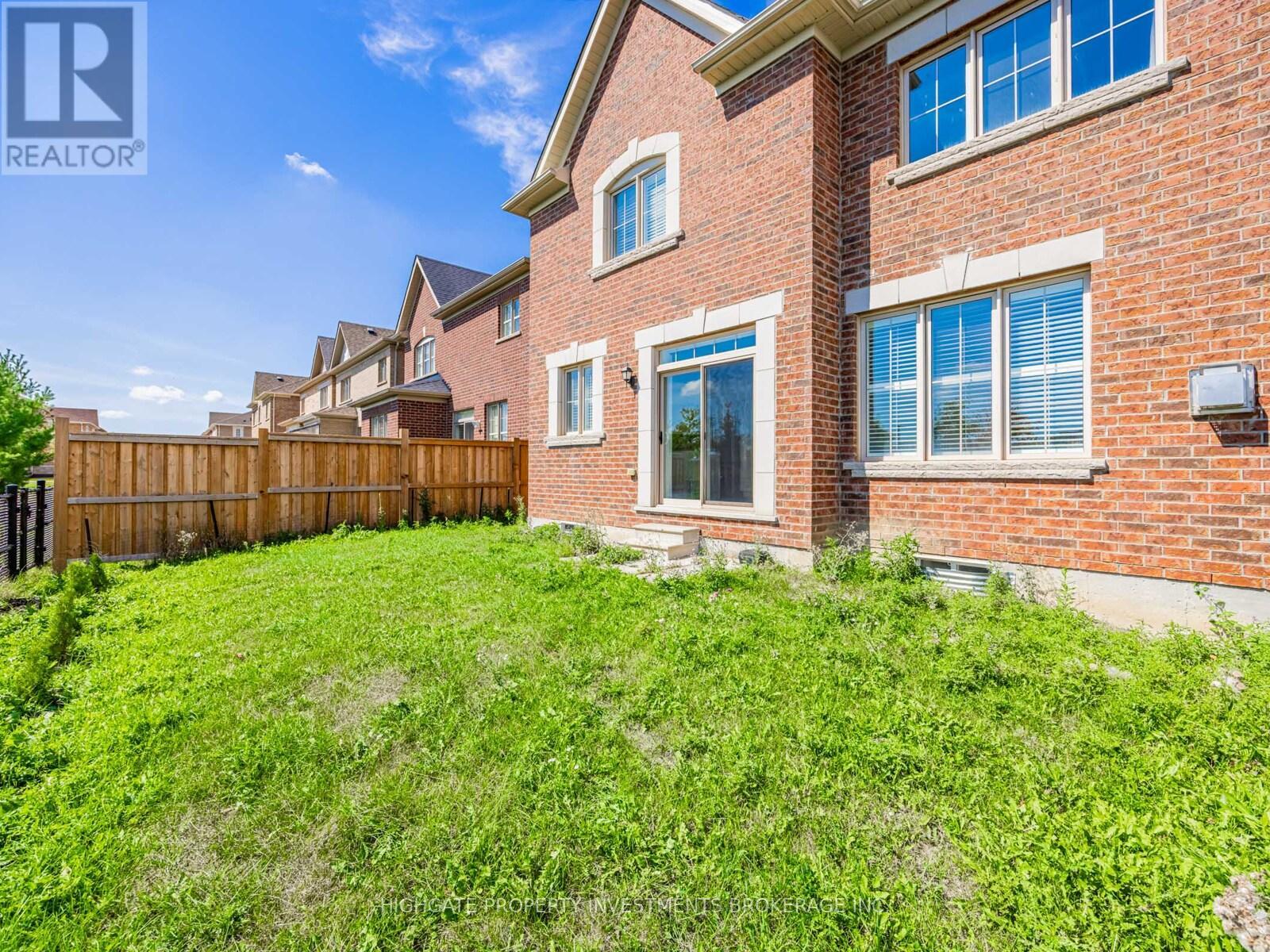 9 Gastonia Road, Brampton, Ontario  L7A 4M8 - Photo 32 - W12387049