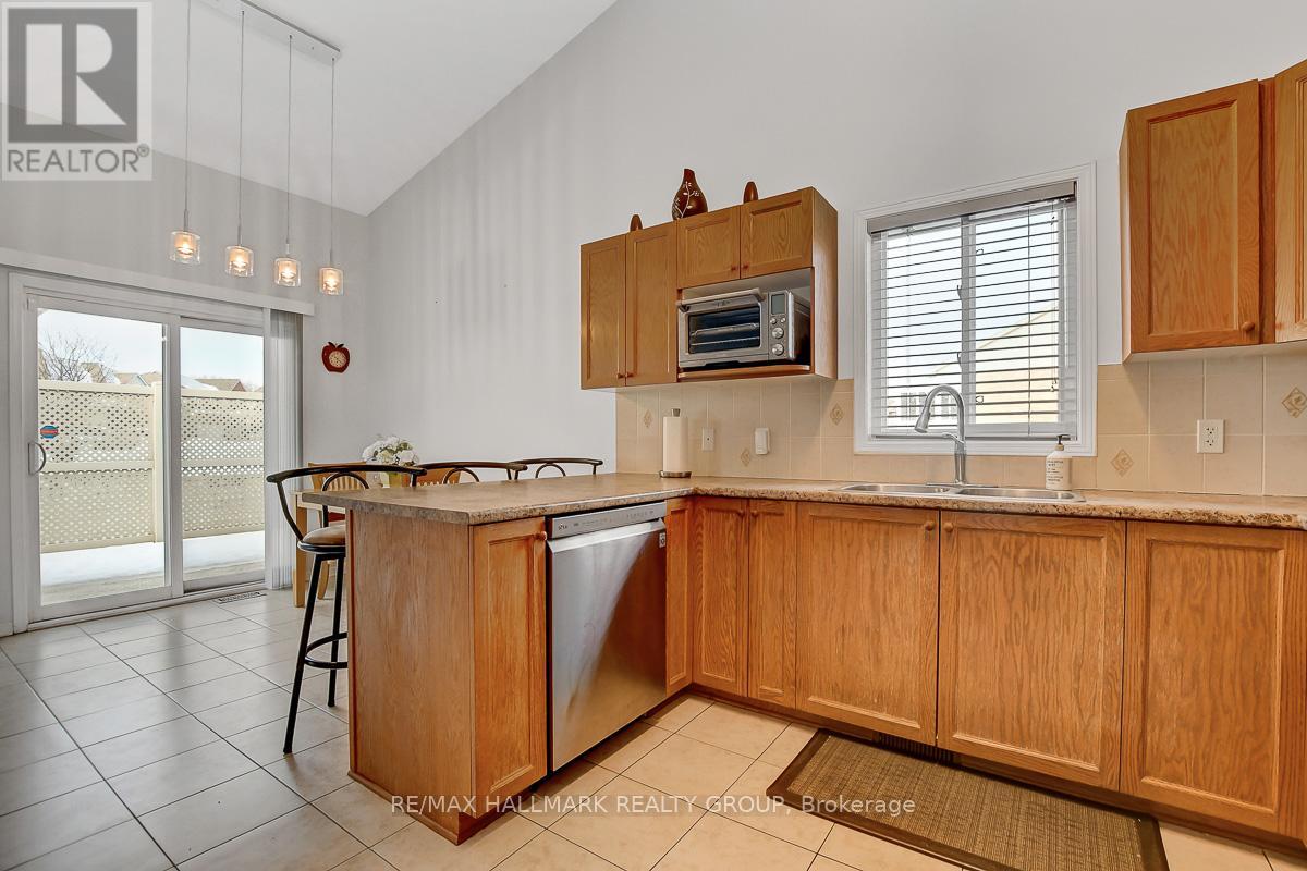 343 Quartz Avenue, Clarence-Rockland, Ontario  K4K 0A2 - Photo 12 - X12387078