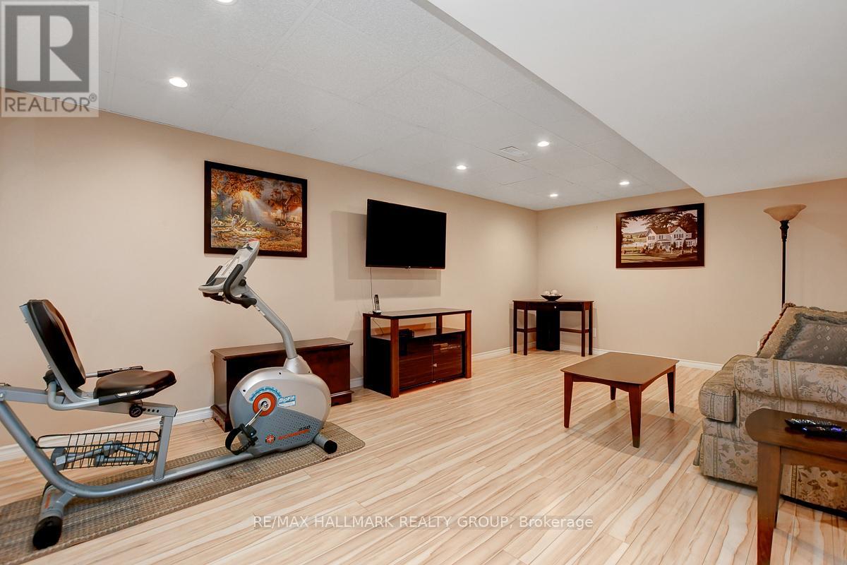 343 Quartz Avenue, Clarence-Rockland, Ontario  K4K 0A2 - Photo 32 - X12387078