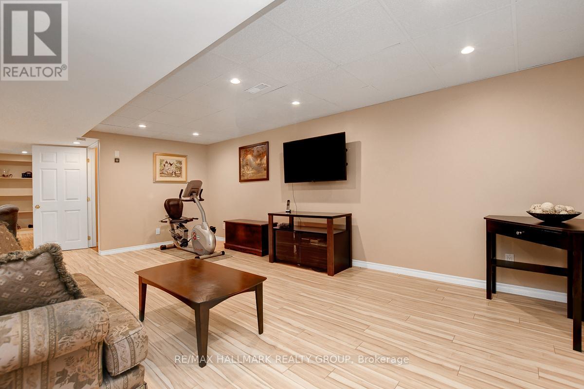 343 Quartz Avenue, Clarence-Rockland, Ontario  K4K 0A2 - Photo 33 - X12387078