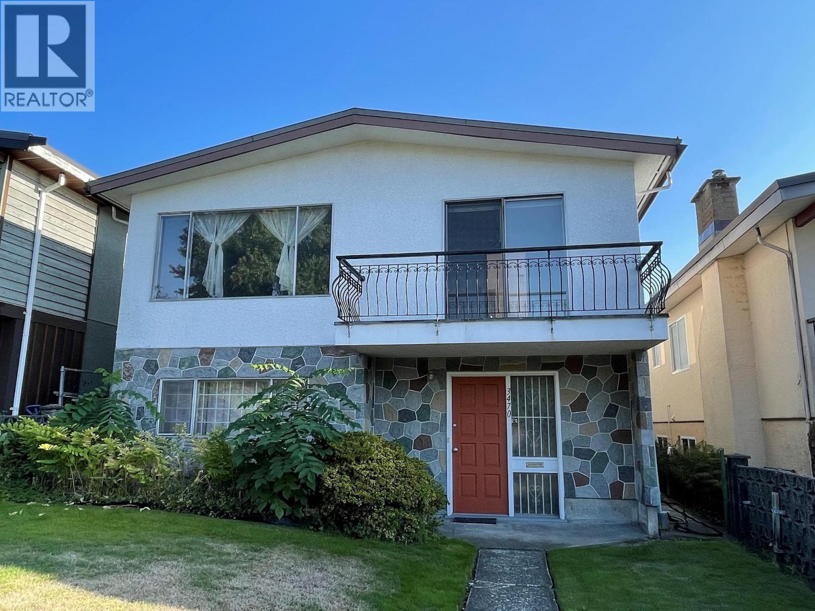 Main 3470 DUNDAS STREET, Vancouver, British Columbia