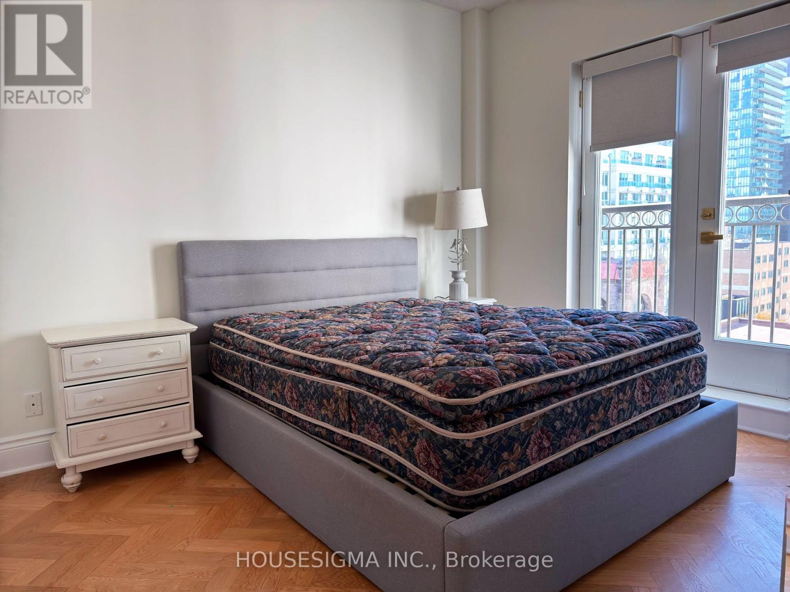 906 - 120 Lombard Street, Toronto, Ontario  M5C 3H5 - Photo 17 - C12387072