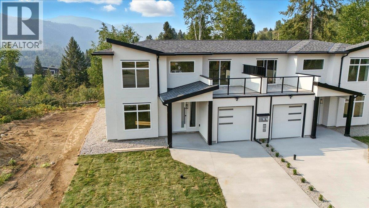 3736 Toba Road, Castlegar, British Columbia  V1N 4Y3 - Photo 2 - 10361674
