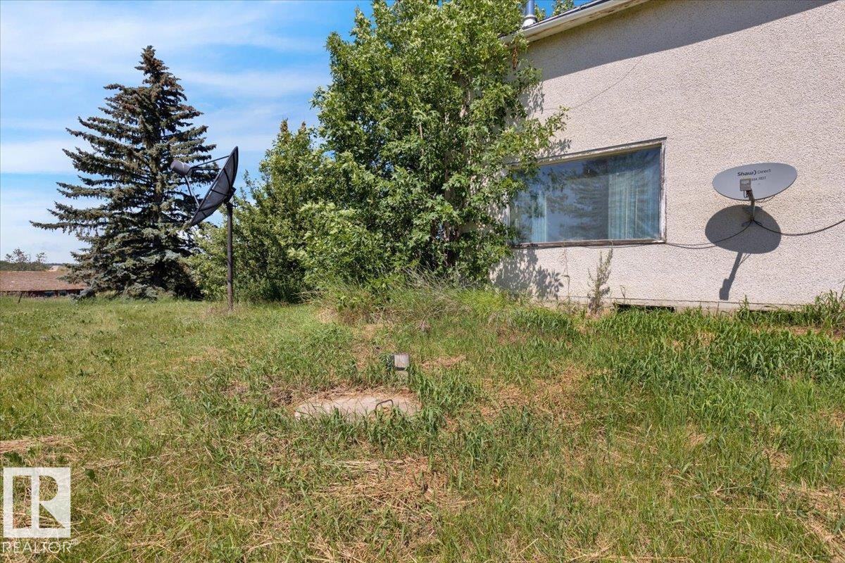 23427 Twp Rd 574, Rural Sturgeon County, Alberta  T8R 1L2 - Photo 8 - E4453628