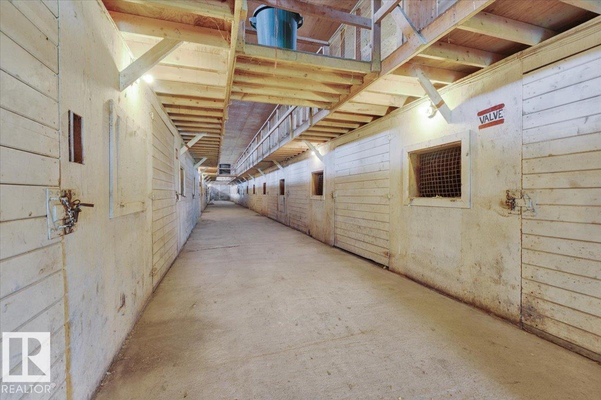 23427 Twp Rd 574, Rural Sturgeon County, Alberta  T8R 1L2 - Photo 37 - E4453628