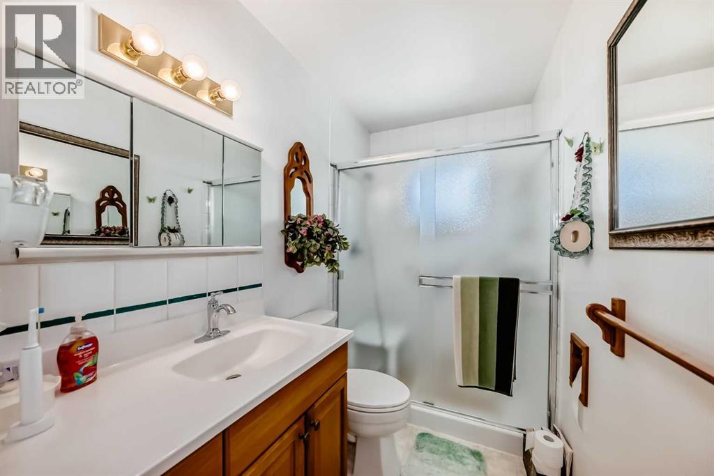 2715 40 Street Sw, Calgary, Alberta  T3E 3J6 - Photo 31 - A2226409