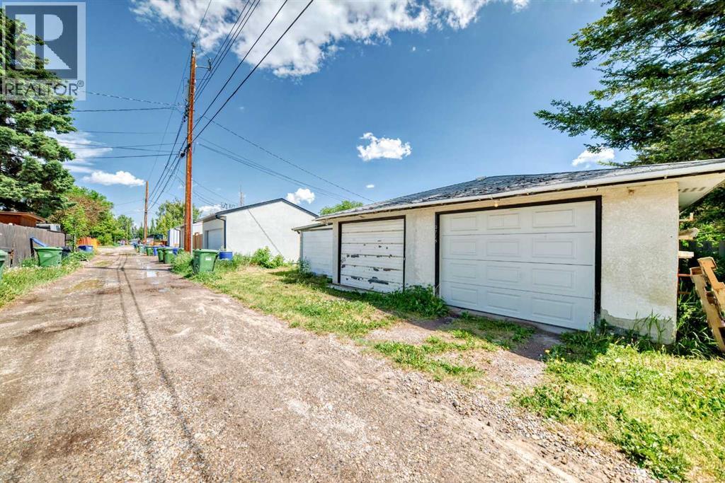 2715 40 Street Sw, Calgary, Alberta  T3E 3J6 - Photo 37 - A2226409