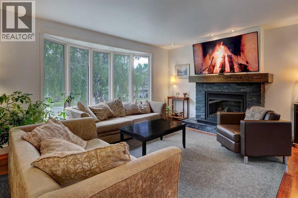 82 Gladys Ridge Road Sw, Calgary, Alberta  T3E 4J1 - Photo 6 - A2253303