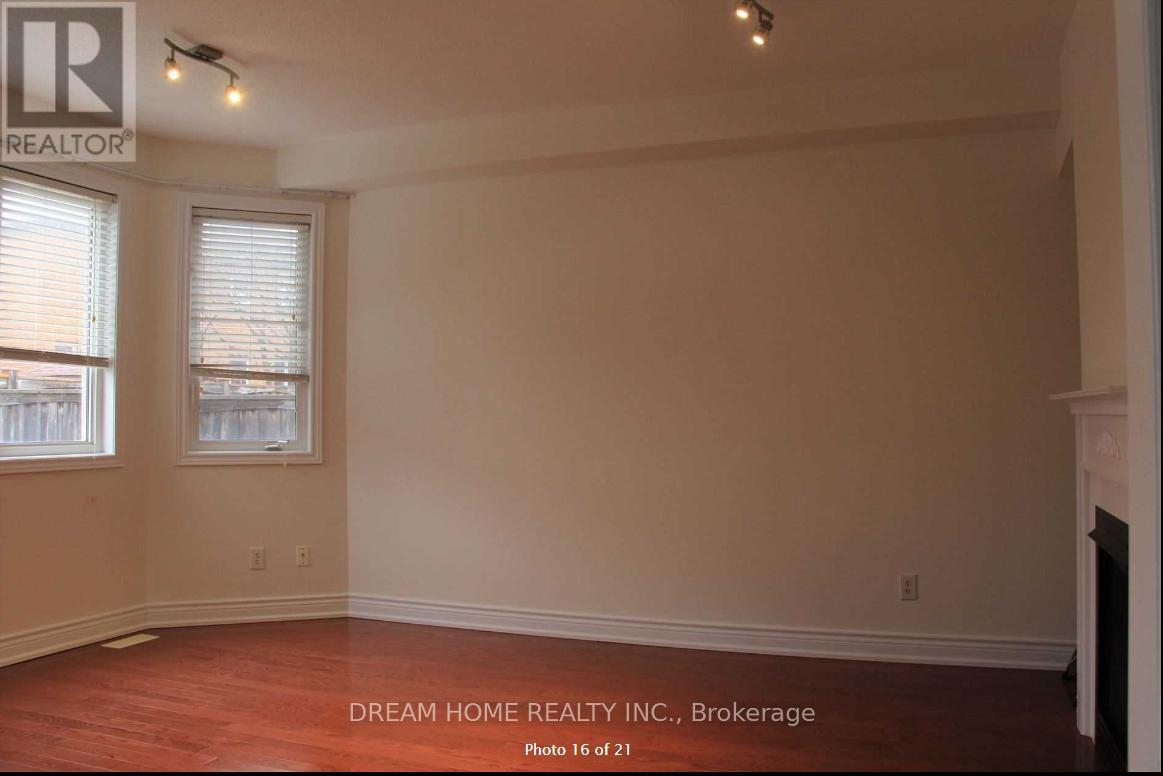 8 Mimosa Street, Markham, Ontario  L6E 1E1 - Photo 10 - N12387084